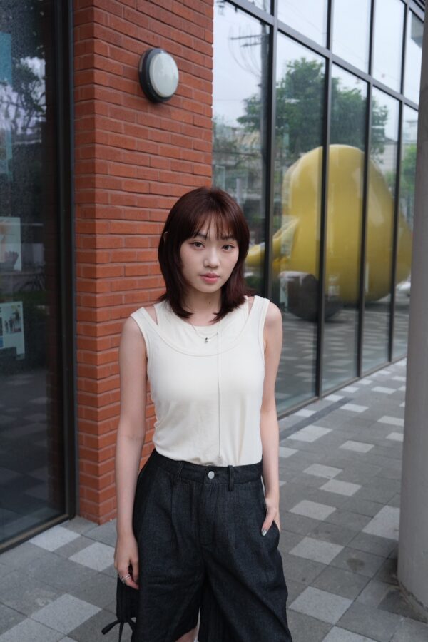 ❗️限量預購❗️ ꕤ 街角漫遊！假兩件彈性棉質bra top （S/M/L）米白
