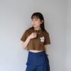 nomo ꕤ   小花飛揚！小花logo格子造型短版上衣 （S/M/L）咖