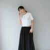 nomo ꕤ  小花飛揚！小花logo格子造型短版上衣 （S/M/L）白