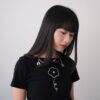 nomo ꕤ 城市微光！光澤印製小花logo短袖T恤（S/M/L） 黑