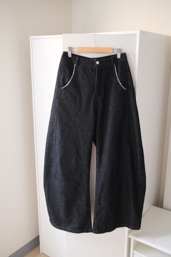 ❗️限量預購❗️ ꕤ 自由足跡！寬版牛仔丹寧錐形褲 （S/M/L）