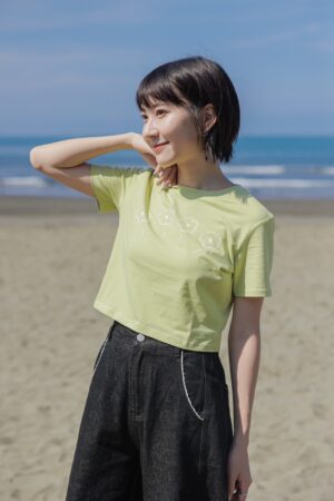 nomo ꕤ 落花繽紛！四朵小花短袖短版上衣 （S/M/L）綠