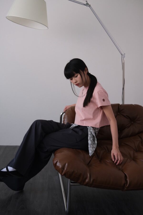 nomo ꕤ 一身花香！簍空小花logo短袖上衣（S/M/L）粉