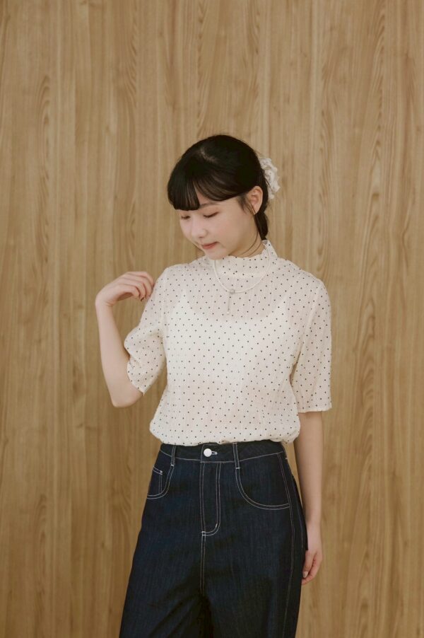 nomo ꕤ 星點霧語！小高領上衣 （S/M/L）白