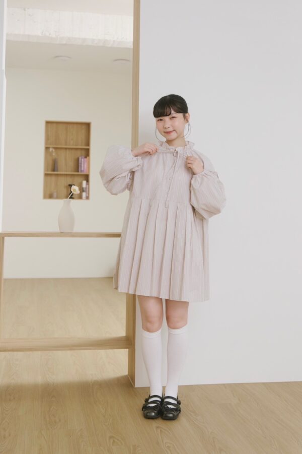 ❗️限量預購❗️ ꕤ 浮影晨露！澎袖立體小洋裝 條紋