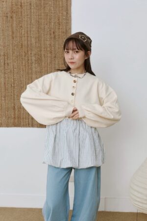 nomo ꕤ 柔軟纏繞！針織澎袖短版外套 米白