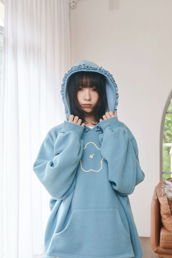 〔 ❗️限量預購 〕nomo ꕤ 野花拾光！花花Logo拇指袖帽T 藍