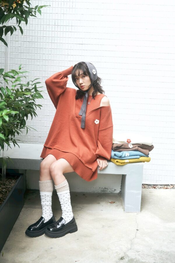 nomo ꕤ 秘密花園！假兩件針織挖肩logo毛衣 橘紅