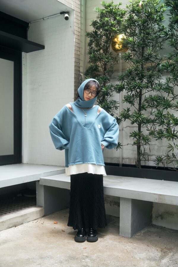 nomo ꕤ 秘密花園！假兩件針織挖肩logo毛衣 藍