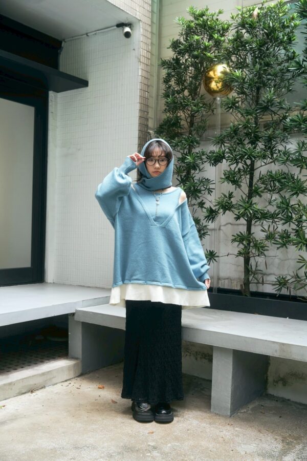 nomo ꕤ 秘密花園！假兩件針織挖肩logo毛衣 藍