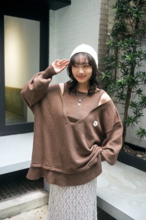 nomo ꕤ 秘密花園！假兩件針織挖肩logo毛衣 咖