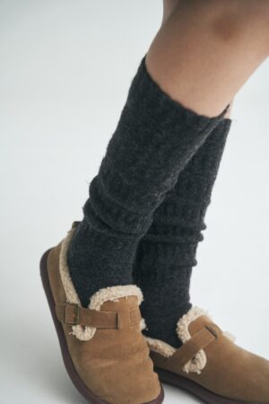 LINE_ALBUM_202615_260106_136 〔 ✿限量預購 〕nomo選物 ꕤ 保暖羊毛捲捲長襪 深灰(korea)