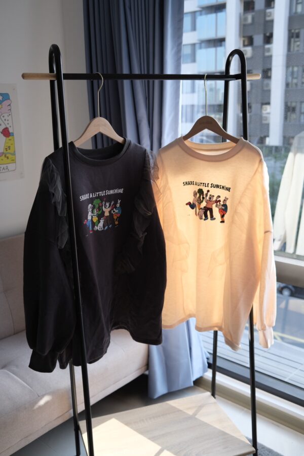 nomo ꕤ 旅途畫信！聯名印花大學T 灰