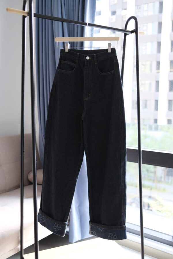 ❗️限量預購❗️ ꕤ 野花藏袋！花花口袋反摺牛仔褲（S/M/L）