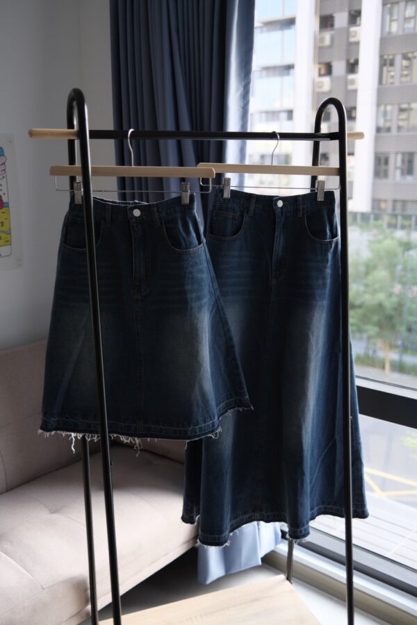 ❗️限量預購❗️ 日光軌跡！下擺設計牛仔裙（S/M/L）五分裙