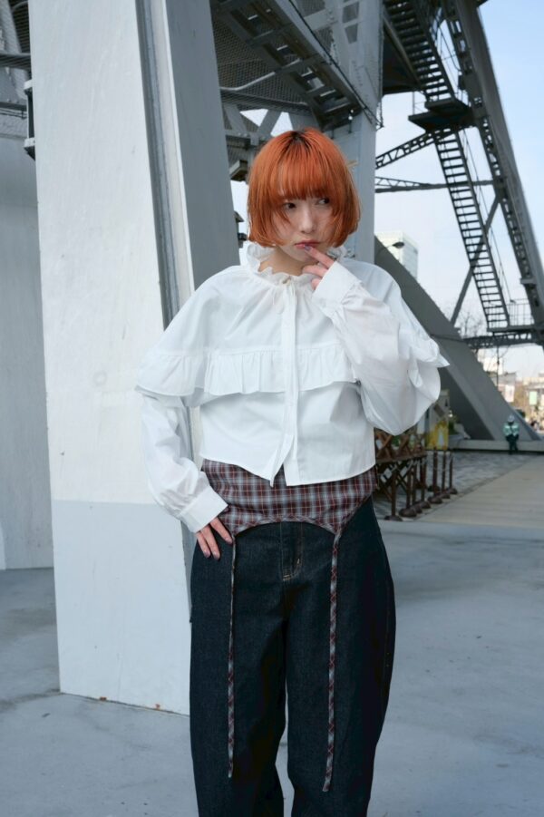 nomo ꕤ 層影翻頁！立體荷葉短版襯衫 白