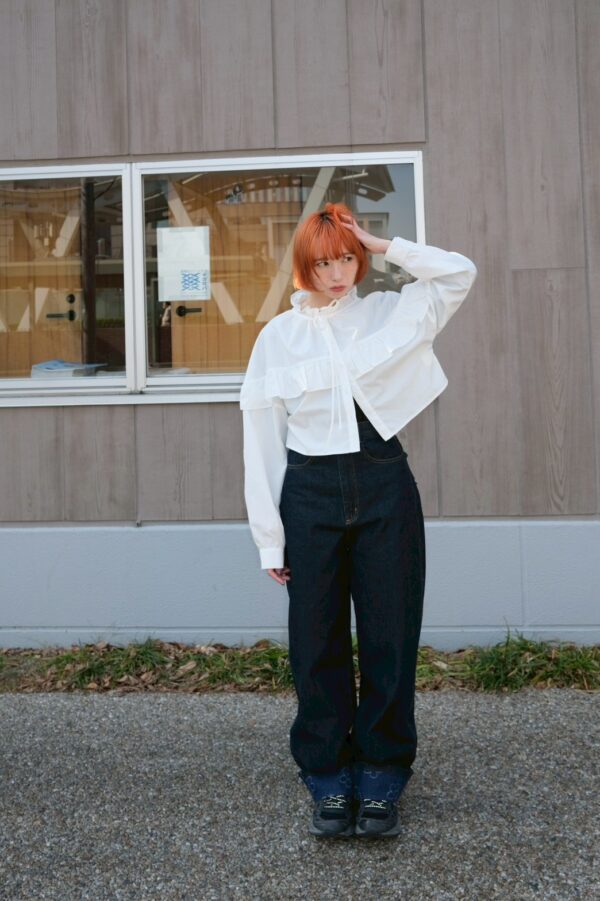 nomo ꕤ 層影翻頁！立體荷葉短版襯衫 白