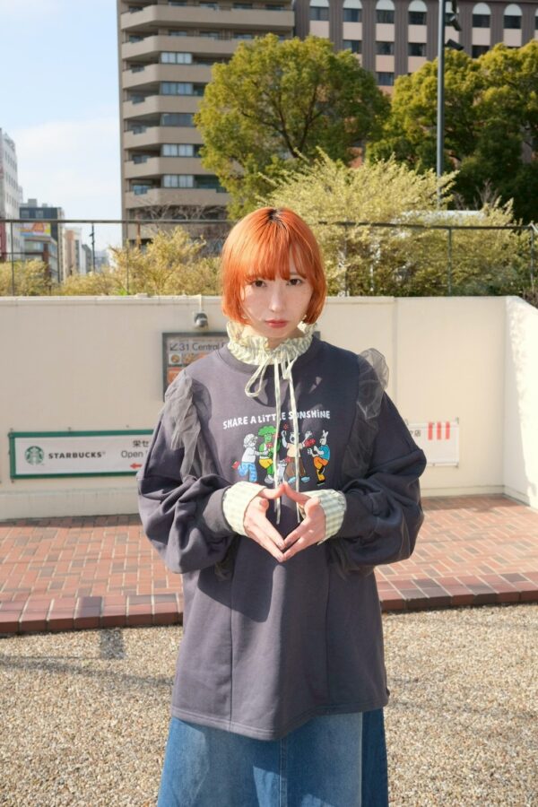 nomo ꕤ 旅途畫信！聯名印花大學T 灰