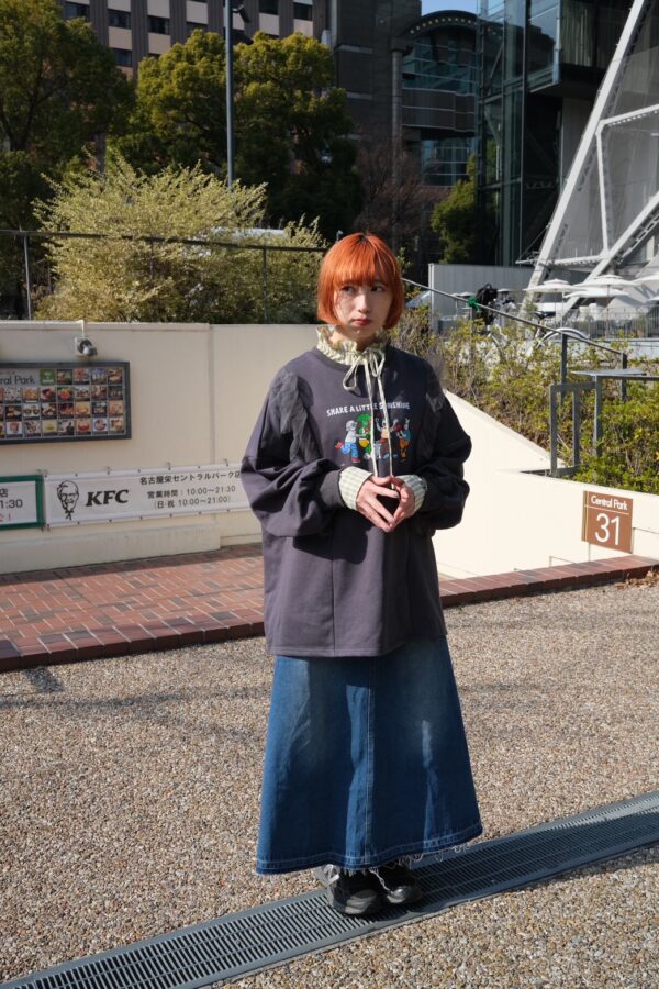 nomo ꕤ 旅途畫信！聯名印花大學T 灰