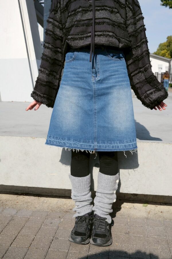 ❗️限量預購❗️ 日光軌跡！下擺設計牛仔裙（S/M/L）五分裙