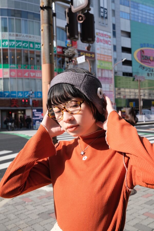 ❗️限量預購❗️花影呢喃！小花刺繡坑條上衣（S/M/L）紅