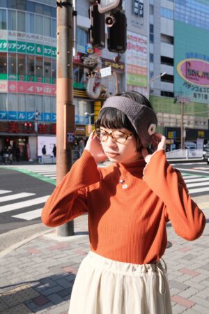 ❗️限量預購❗️花影呢喃！小花刺繡坑條上衣（S/M/L）紅