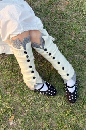 LINE_ALBUM_2026223_260223_8 nomo ꕤ 百變花花!毛料花花釦子 襪套/袖套 白