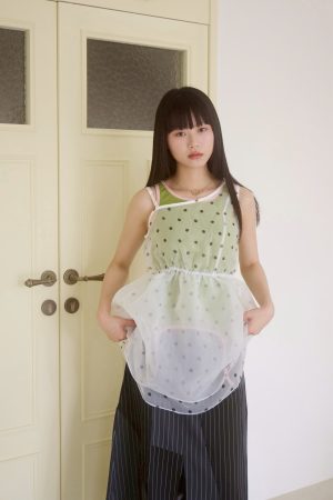 LINE_ALBUM_2026424_260424_52 nomo ꕤ 清晨圓舞!透膚點點造型不對稱背心(S/M/L)