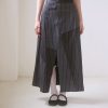 nomo ꕤ 斜角漫步！不對稱設計前開衩西裝裙（S/M/L）