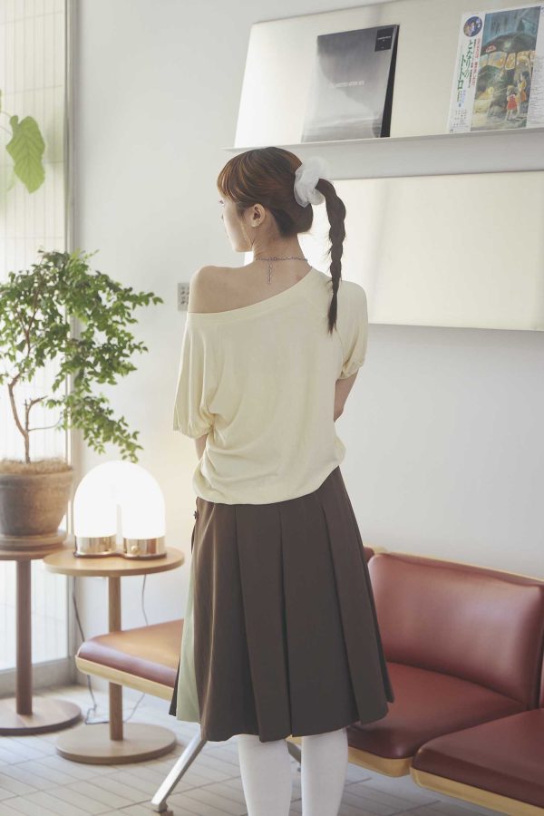 nomo ꕤ 百花齊放！小花刺繡下擺鬆緊短袖上衣（S/M/L）黃