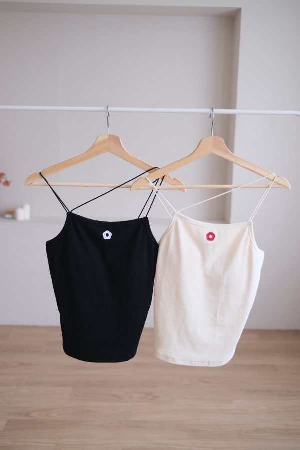 nomo ꕤ 碎冰汽水！附胸墊小花刺繡螺紋bra top（S/M/L）黑