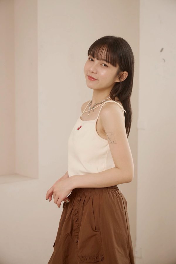 nomo ꕤ 碎冰汽水！附胸墊小花刺繡螺紋bra top（S/M/L）白