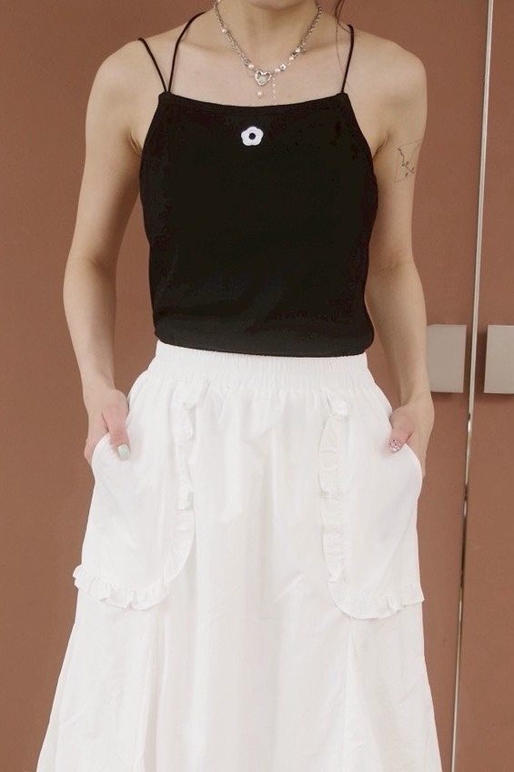 nomo ꕤ 碎冰汽水！附胸墊小花刺繡螺紋bra top（S/M/L）黑