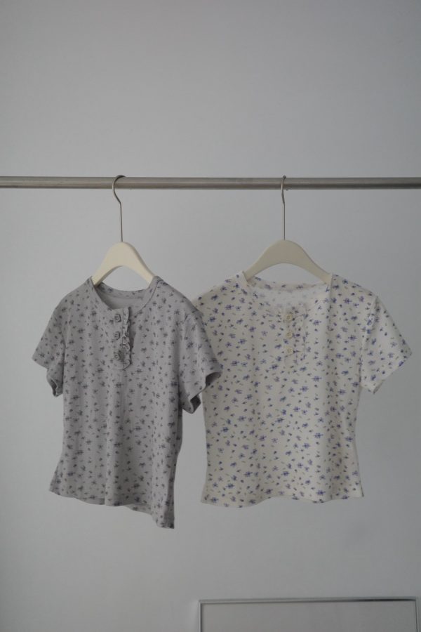 nomo 碎花系列 ꕤ 慵懶花期！碎花華夫格紋短袖上衣（S/M/L）灰